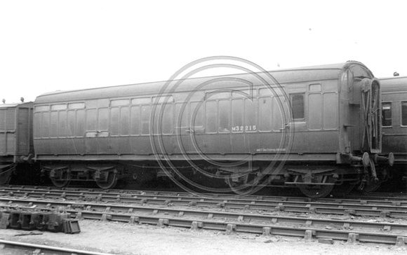 SOC 693  8-wheeled Carriage Ex-LNWR 50ft Parcels