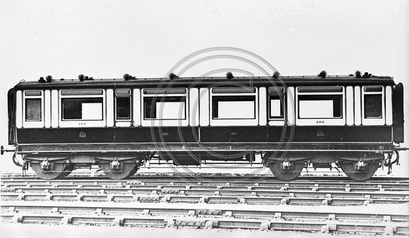 LNWRS 0018 42ft arc roof Picnic Saloon no. 266.